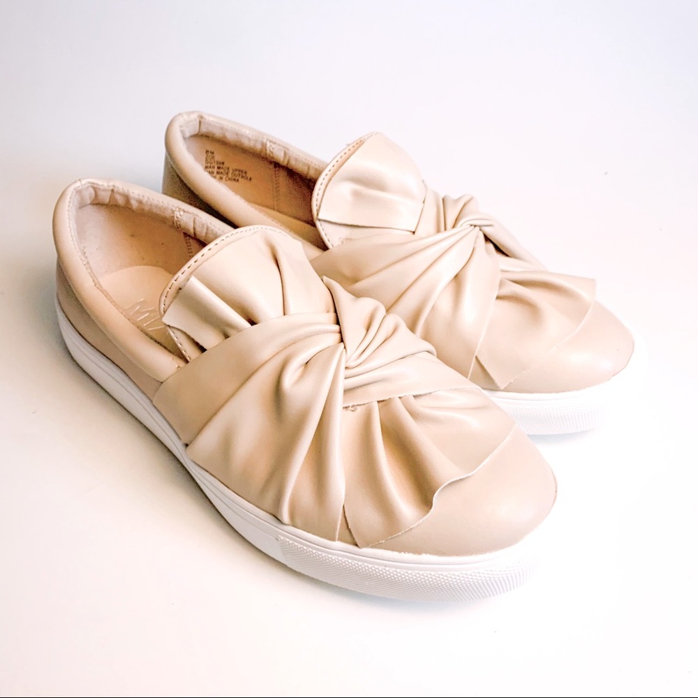 MIA slip on bow tennis shoe
